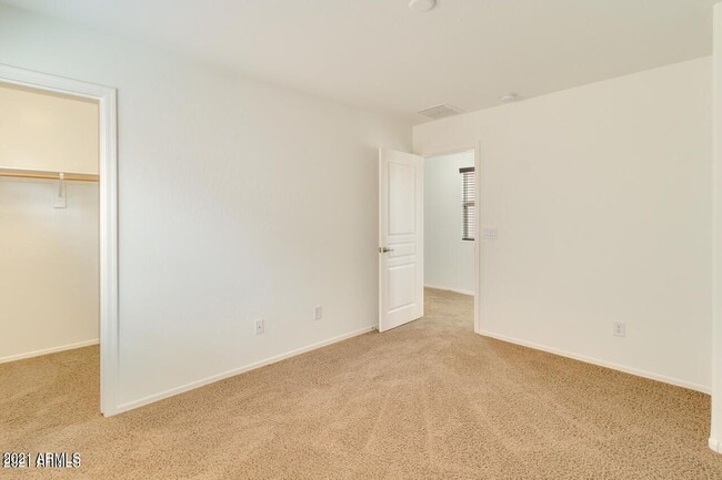 Building Photo - 1705 W Pelican Dr