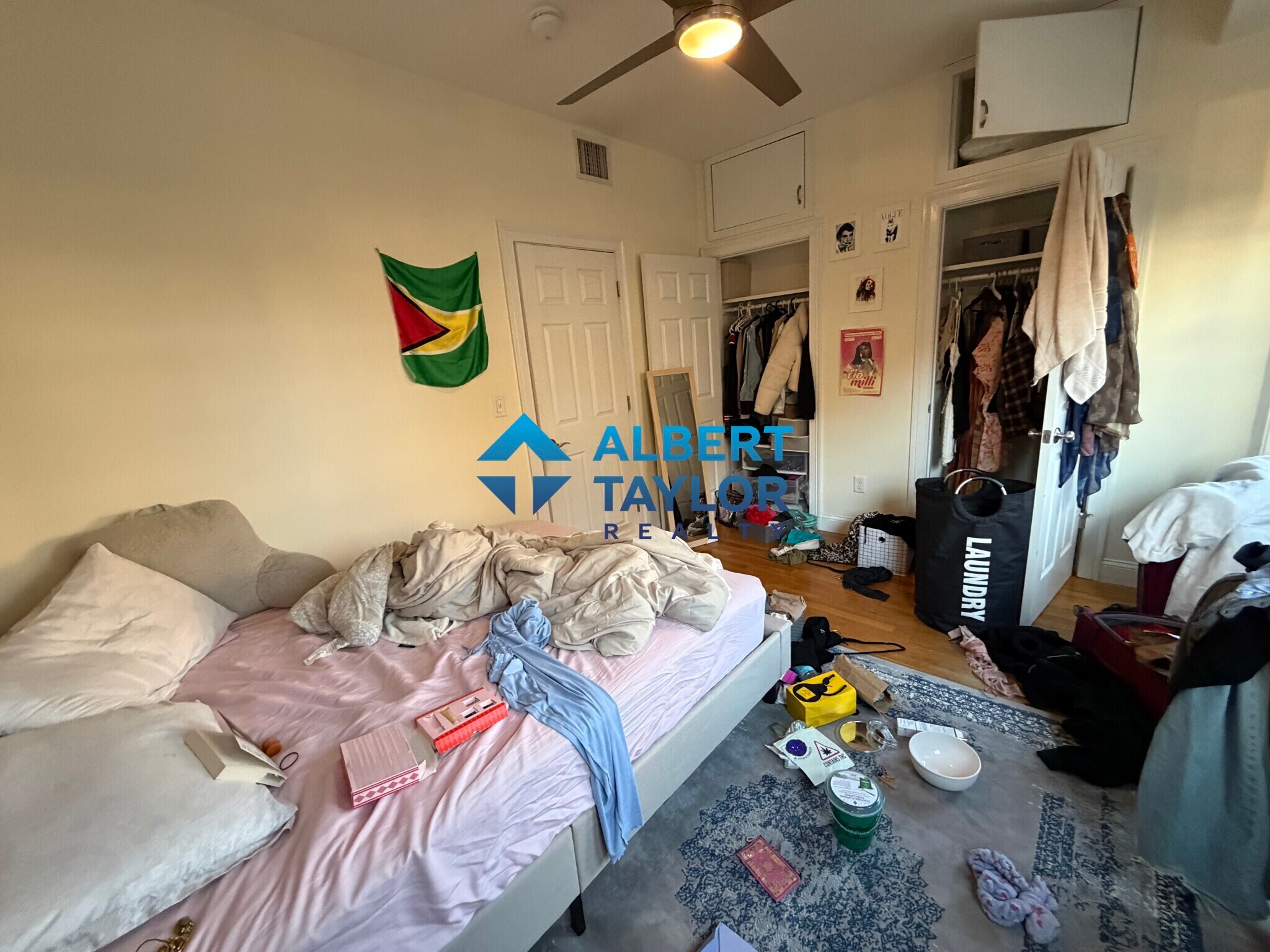 Building Photo - 1029 Tremont St