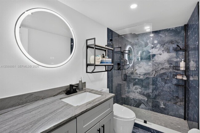 Building Photo - 3113 S Ocean Dr