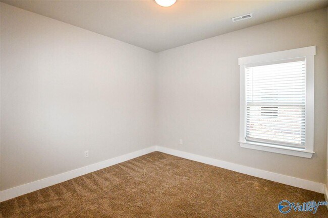 Building Photo - 15526 Ironcrest Drive NW