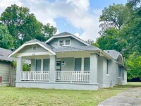 Building Photo - 492 Lundee St