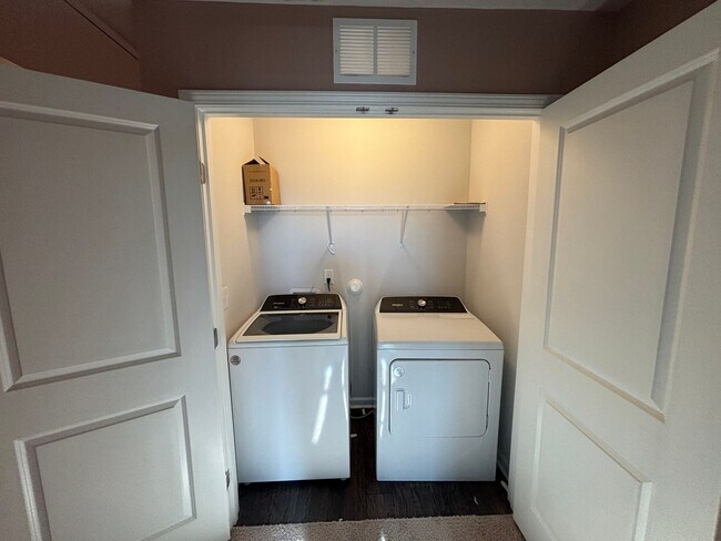 Building Photo - Single Family Home in Cul-de-sac- Holly Ridge