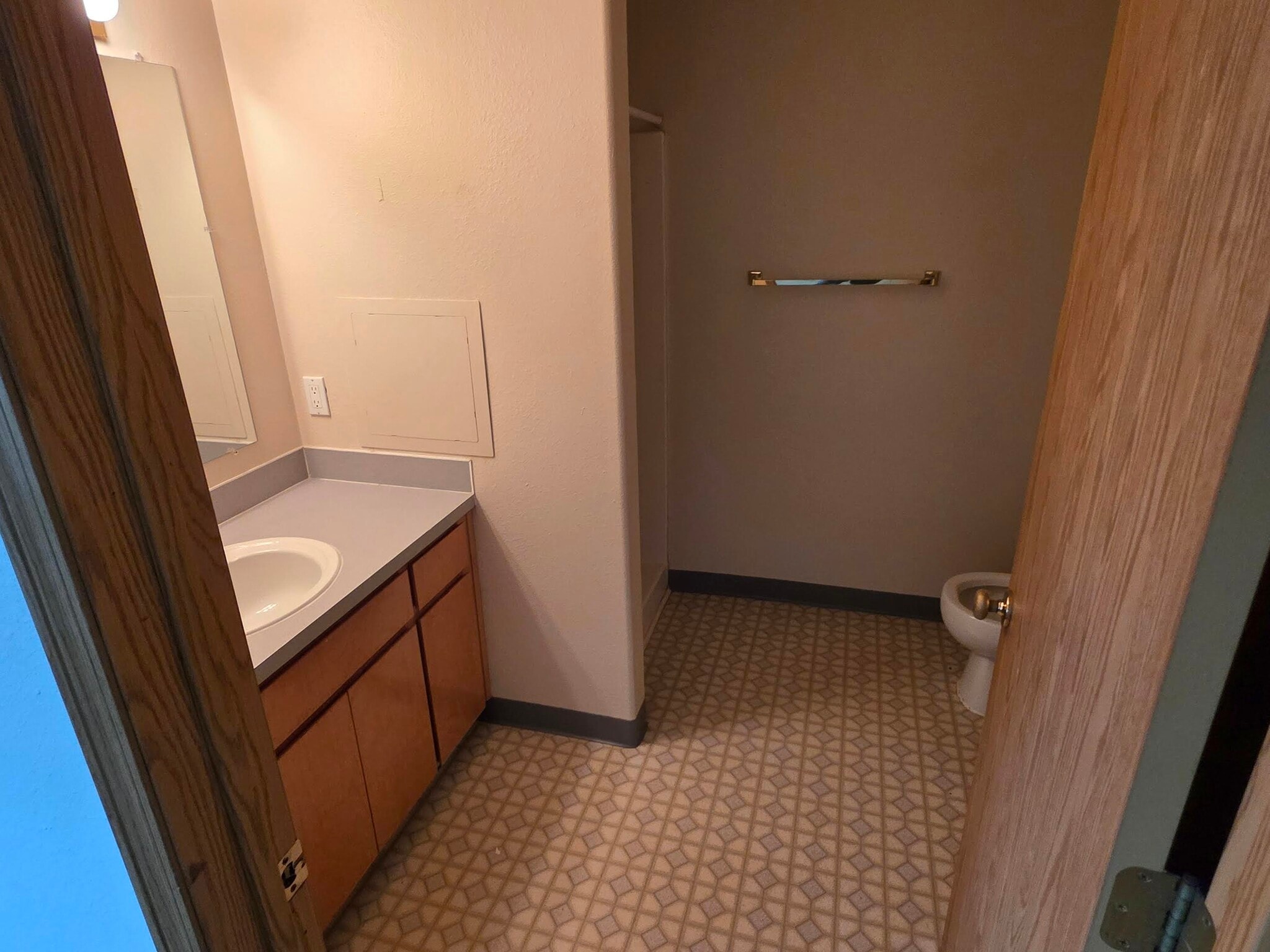 Building Photo - 294 Stadium Dr N