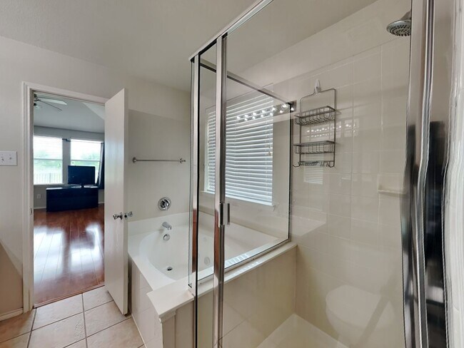 Building Photo - 9045 Trail Blazer Dr