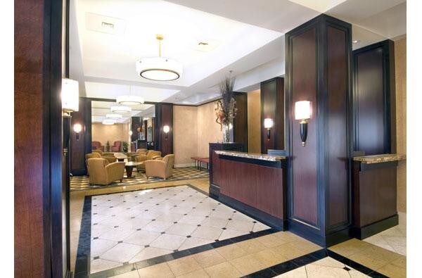 Building Photo - 1 Park Ln