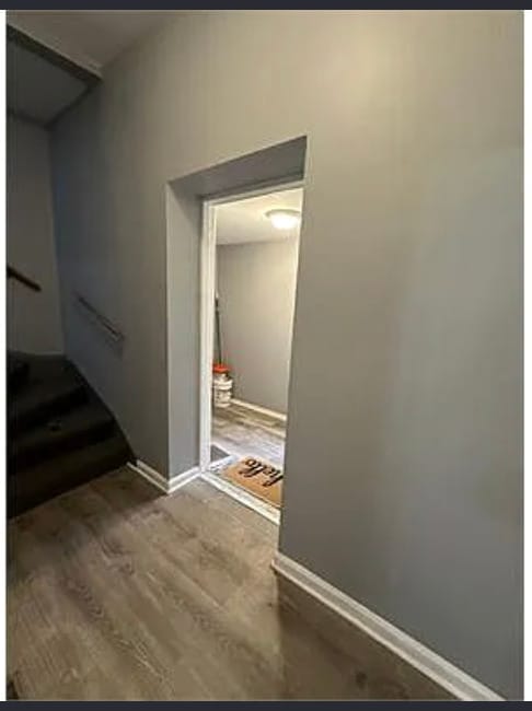 Building Photo - 6444 S Eberhart Ave