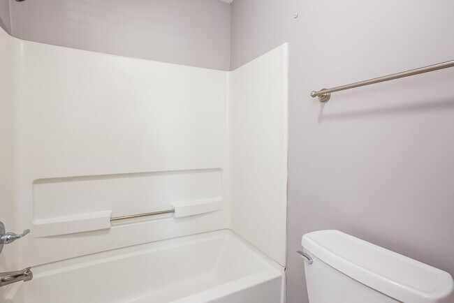 Building Photo - 4235 Highgate Dr