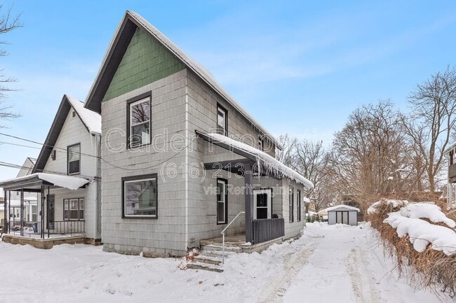 Building Photo - 51 Colfax St NE