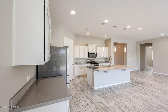 Building Photo - 19053 Rancho Dr