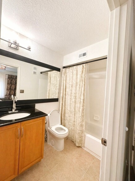 Building Photo - 3266 Haviland Ct