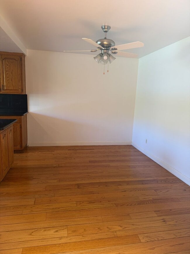 Building Photo - 742 Liquidamber Pl