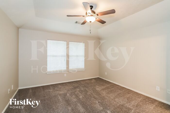 Building Photo - 3210 Naples Grove Ln