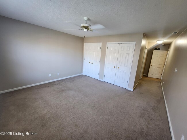 Building Photo - 10828 Glenway Pl
