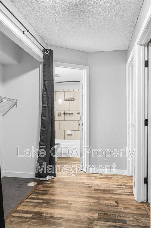 Building Photo - 205 E Boise Ave