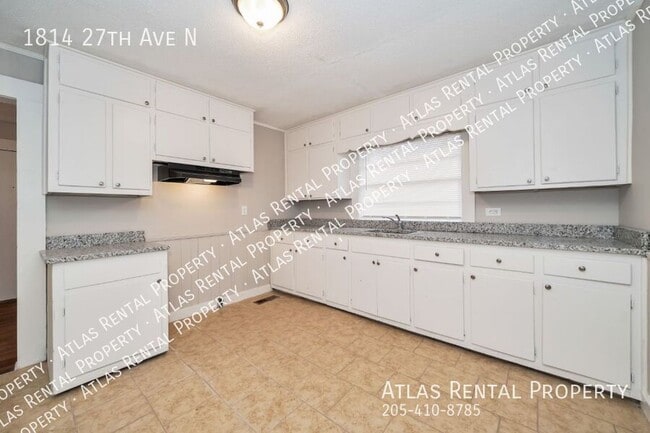 Building Photo - 1814 27th Ave N