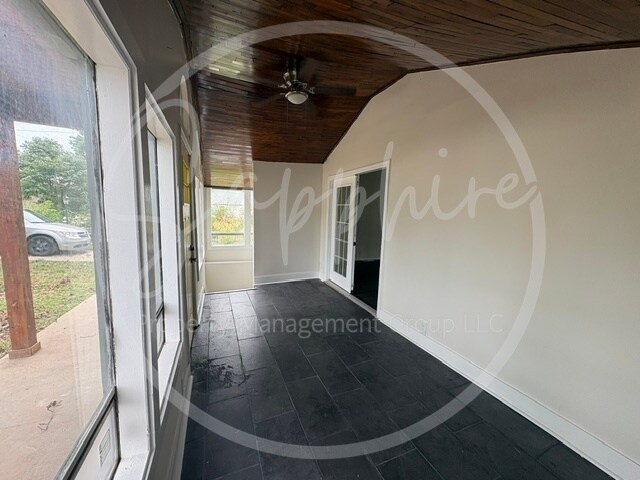 Building Photo - 8110 The Paseo