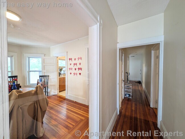 Building Photo - 16 Curtis Ave