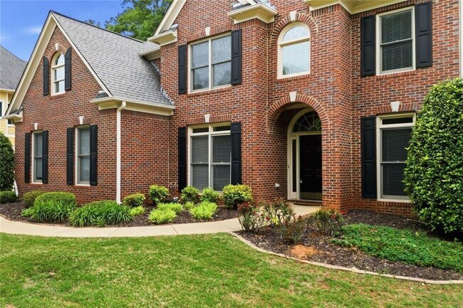 Building Photo - 2058 Woodside Park Dr