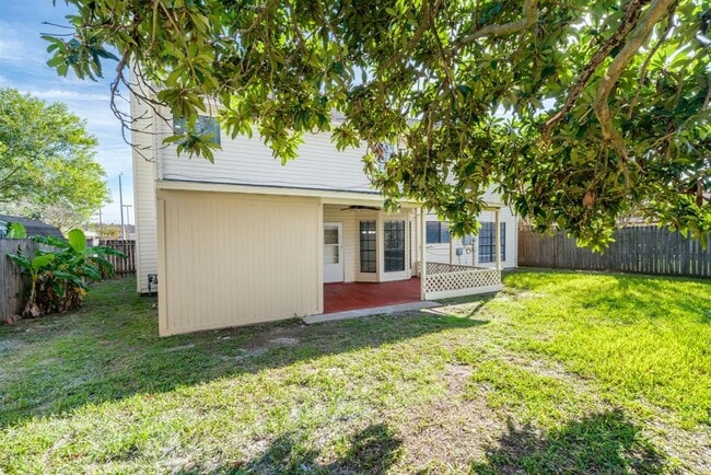 Building Photo - 4330 Heathfield Dr