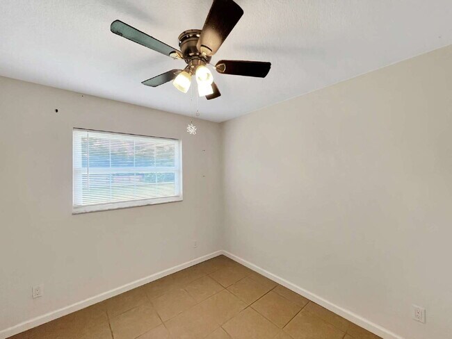 Building Photo - Spellbound in the Sunshine – Cozy 1BR with...
