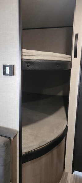 Building Photo - 4742 Pelican