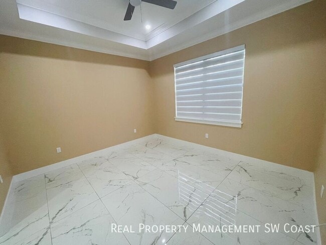 Building Photo - 4267 4th Ave SE