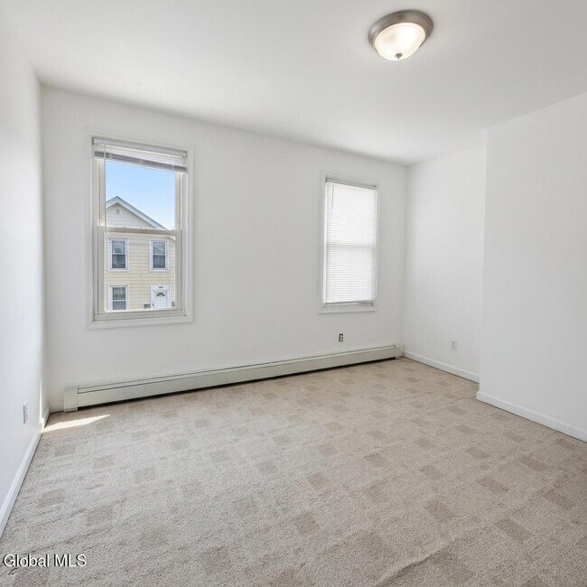 Building Photo - 363 1st St