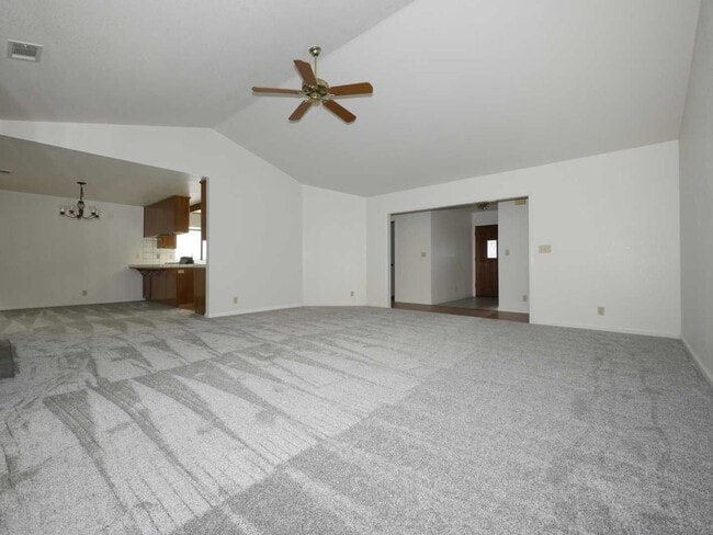 Building Photo - 110 Detert Ln