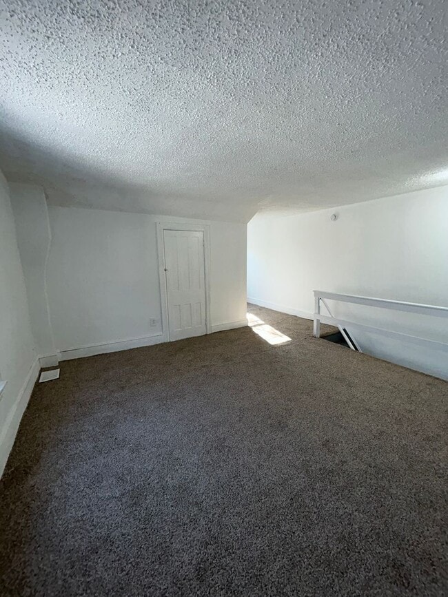 Building Photo - 298 Rutherford Ave