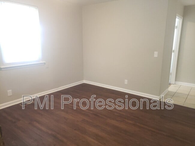 Building Photo - 4912 Leesa Ann Ln