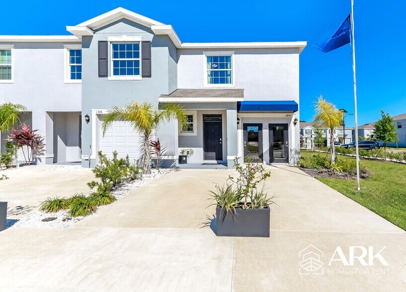 Building Photo - 11857 Mountain Retreat Ln