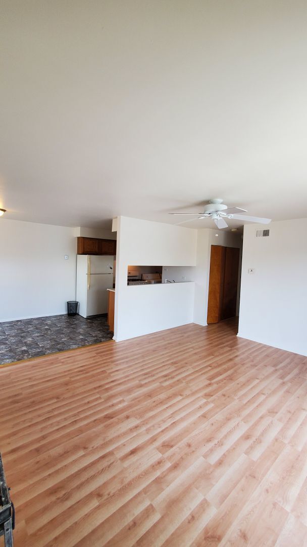 Building Photo - Tinley Park Condo