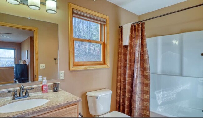 Building Photo - 277 Echo Ridge Rd