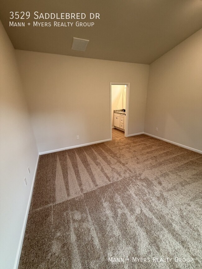 Building Photo - 3529 Saddlebred Dr