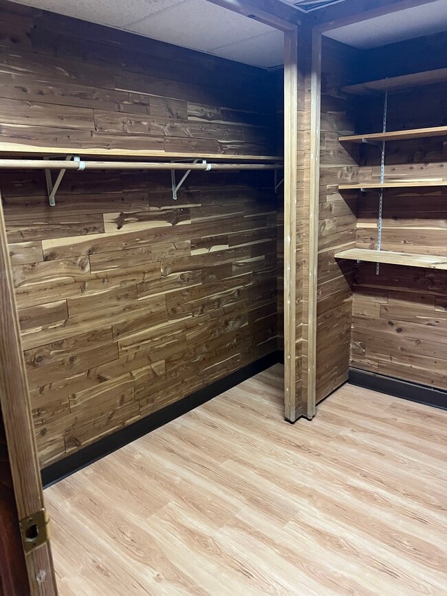 Building Photo - 161 N Gates Ave