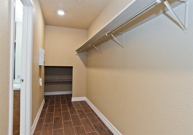 Building Photo - 318 Kissimmee Dr