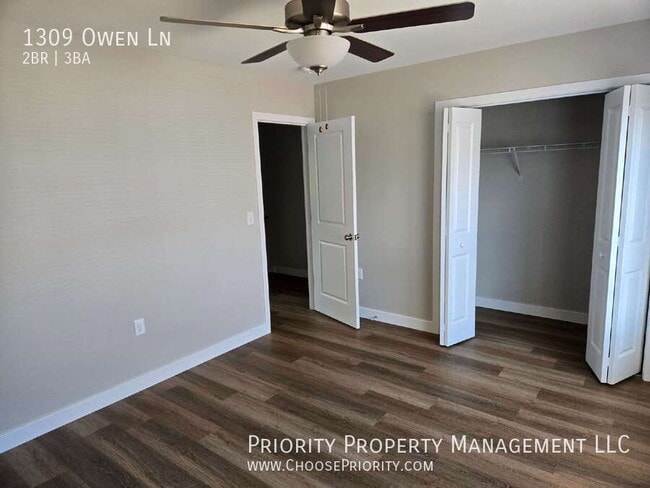 Building Photo - 1309 Owen Ln