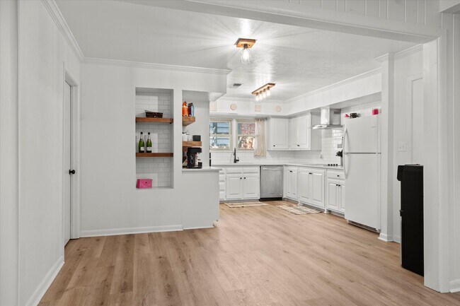 Building Photo - 3109 49th St