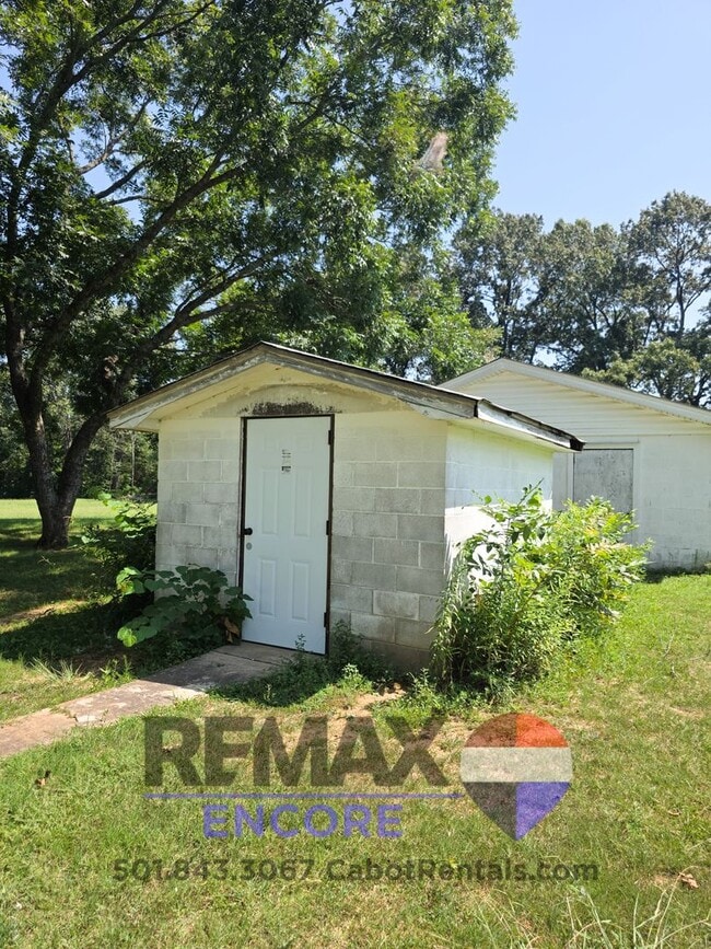 Building Photo - 8847 AR-38