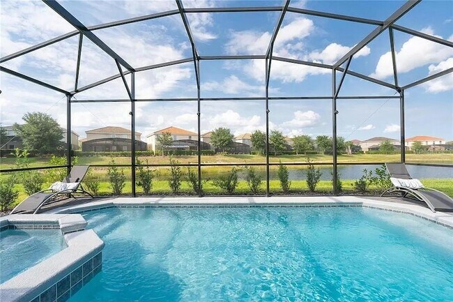 Building Photo - 7243 Oak Hammock Dr