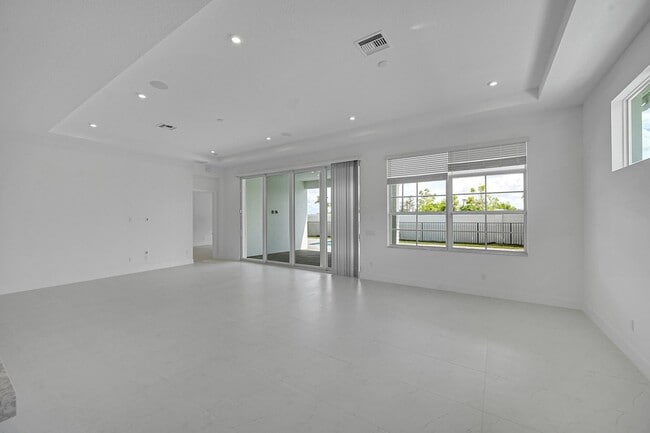 Building Photo - 9524 St Germain Dr