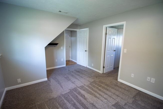 Building Photo - 2379 N 1075 E