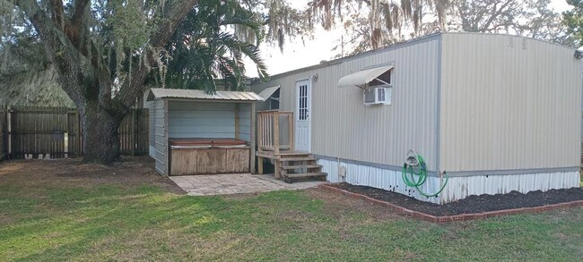 Building Photo - 4510 Granada Ave