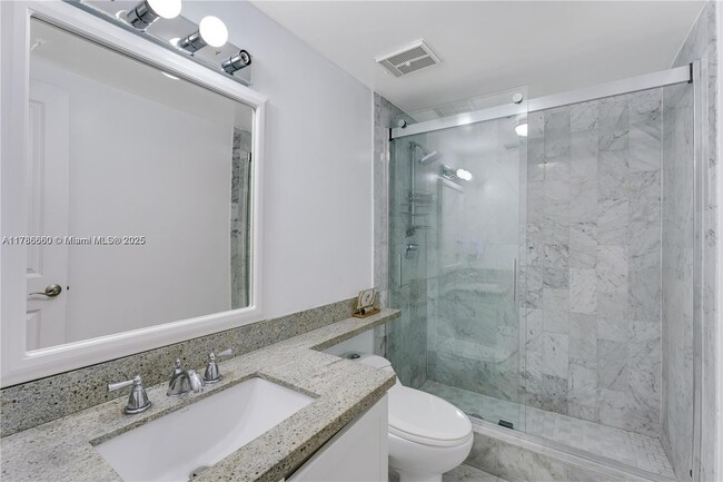 Building Photo - 10087 SW 77th Ct