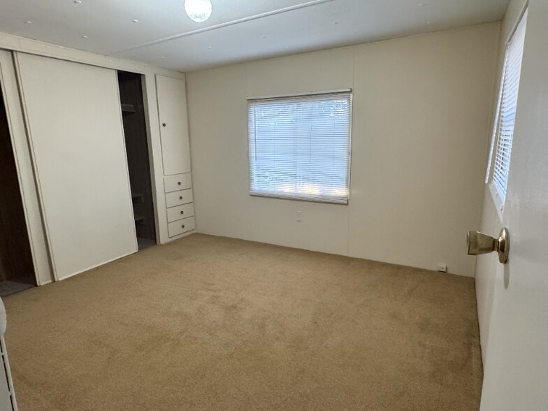 Building Photo - 15322 FR 1155