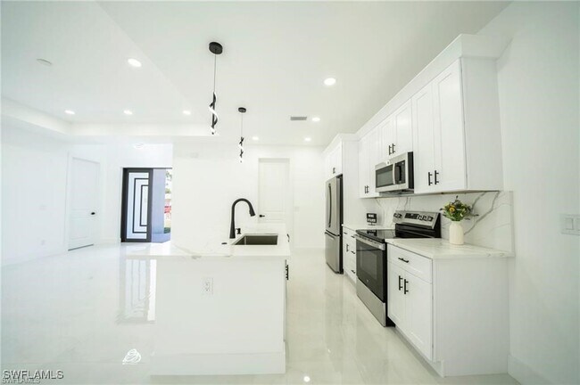 Building Photo - 3003 52nd St W