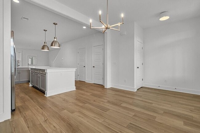 Building Photo - 110 Crimson St