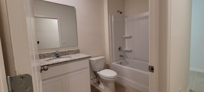 Building Photo - 316 Pelham Park Dr