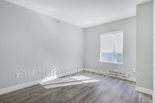 Building Photo - 1401 Jackson St