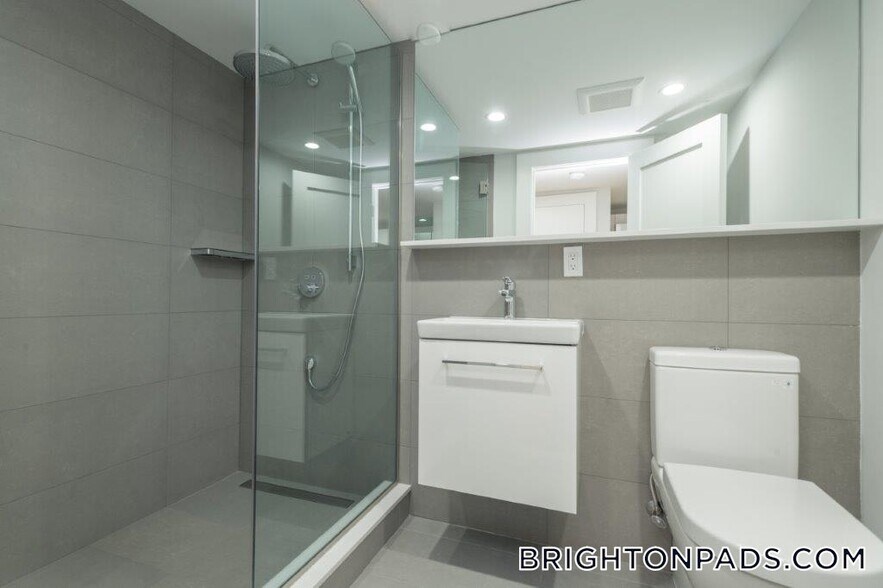 Building Photo - 35 South St